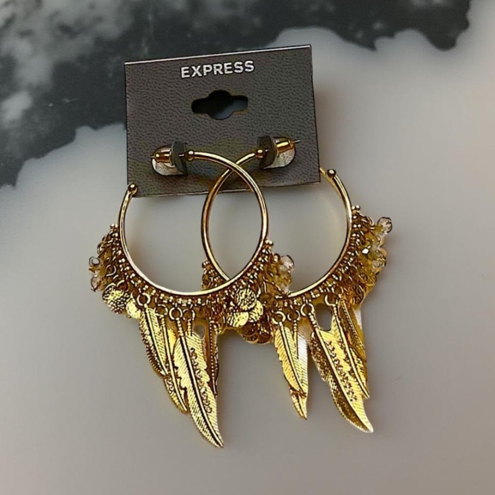 Express earrings Boho gold tone with feathers & beads made NWT